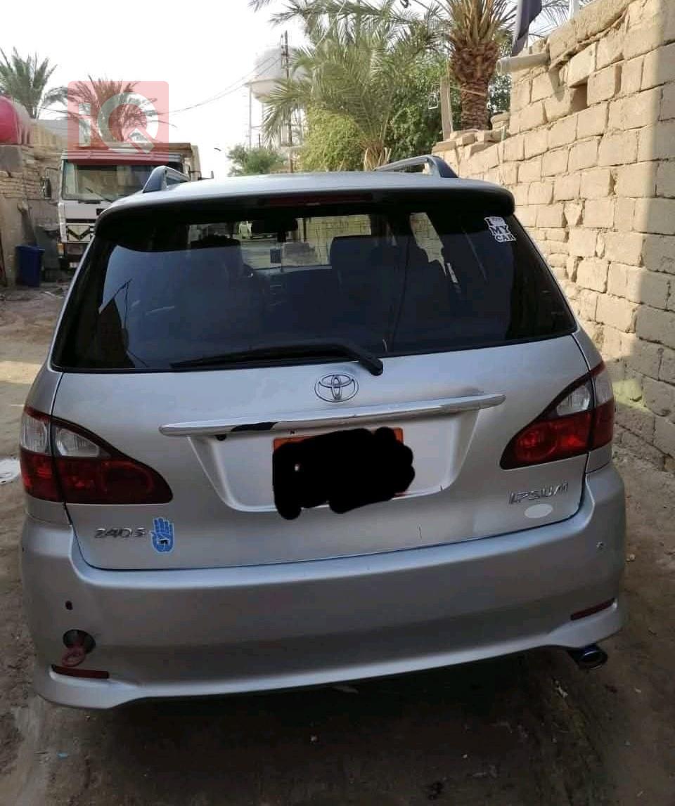 تۆیۆتا ئیپسەم